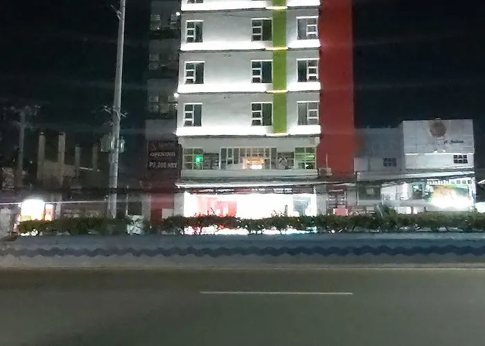 ホテル Sempre Premier Mactan Airport