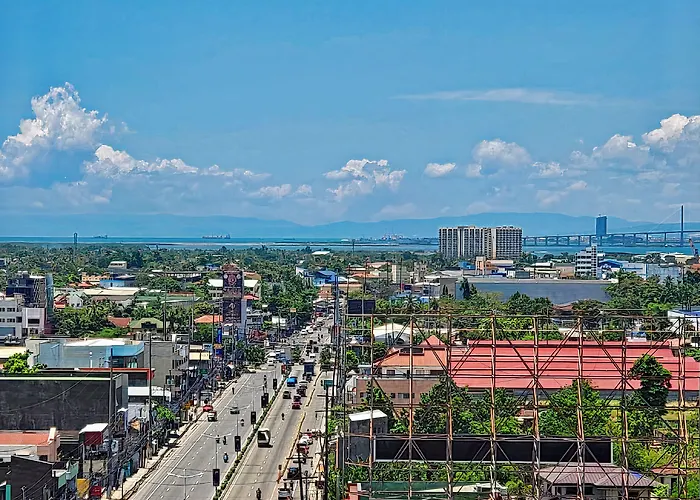 ホテル Sempre Premier Mactan Airport